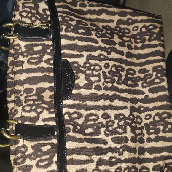 GUCp w/a couple callous on handles Coach Ocelot nylon animal print rare bag - Picture 3 of 8
